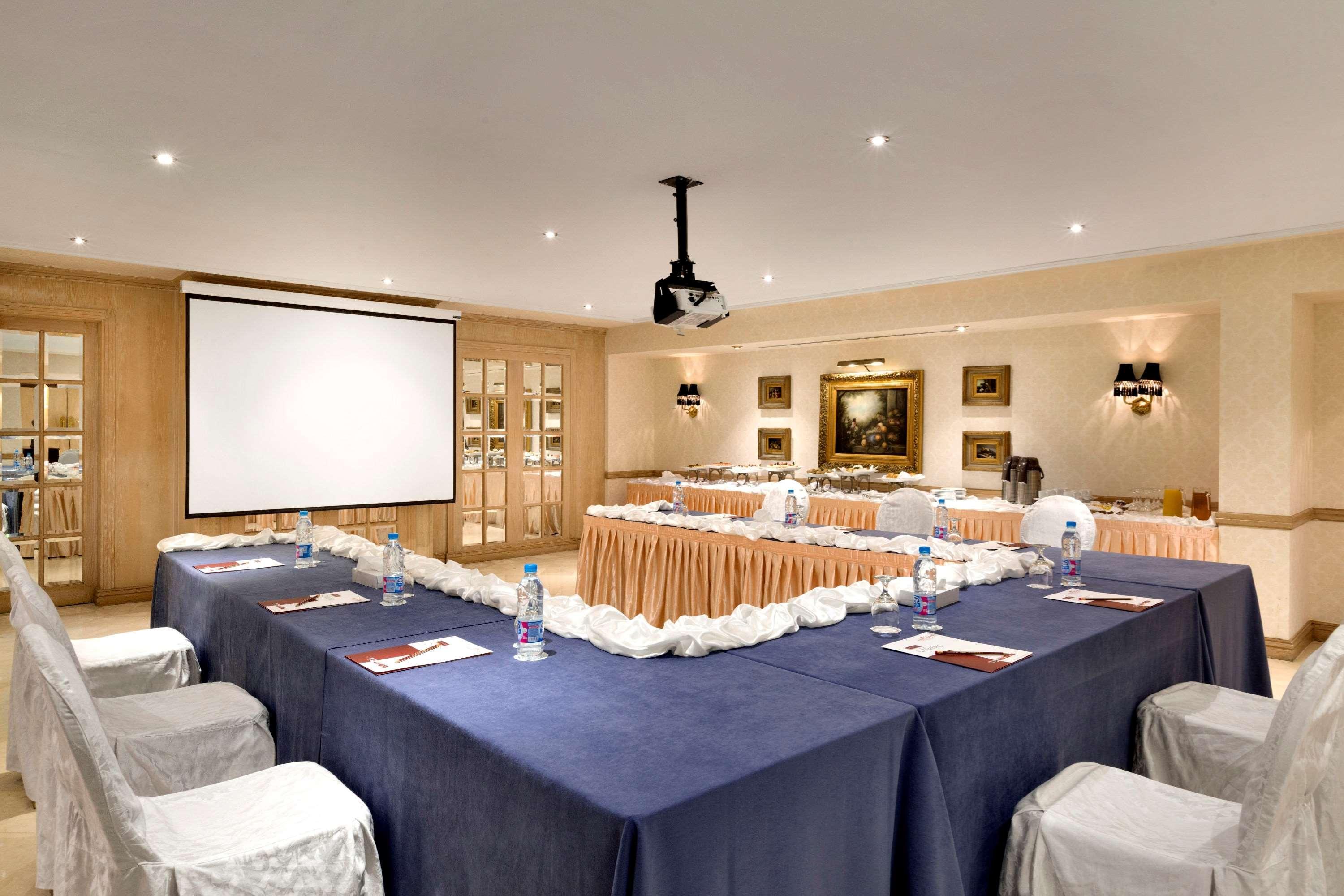 Hawthorn Suites By Wyndham Khobar Extérieur photo